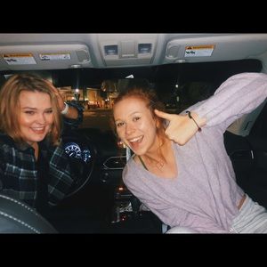 Meet your Posher, Olivia